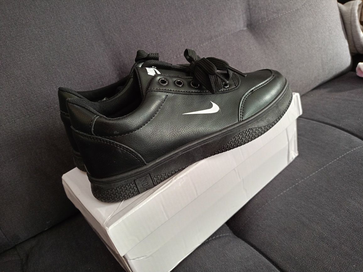 Buty czarne nike