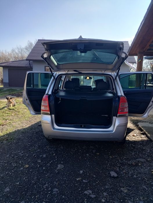 Opel zafira 2008