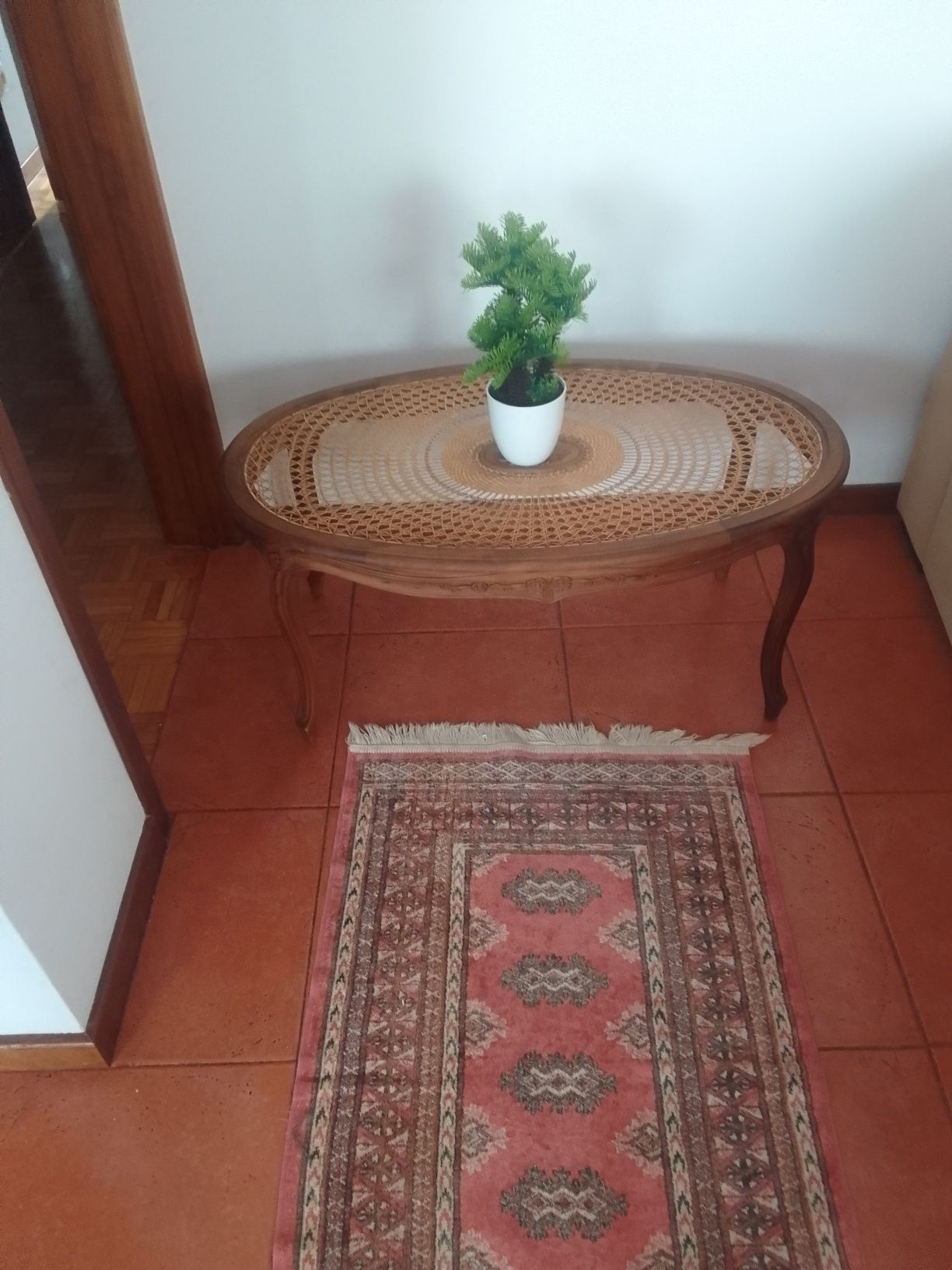 Mesa de centro em estilo rustico