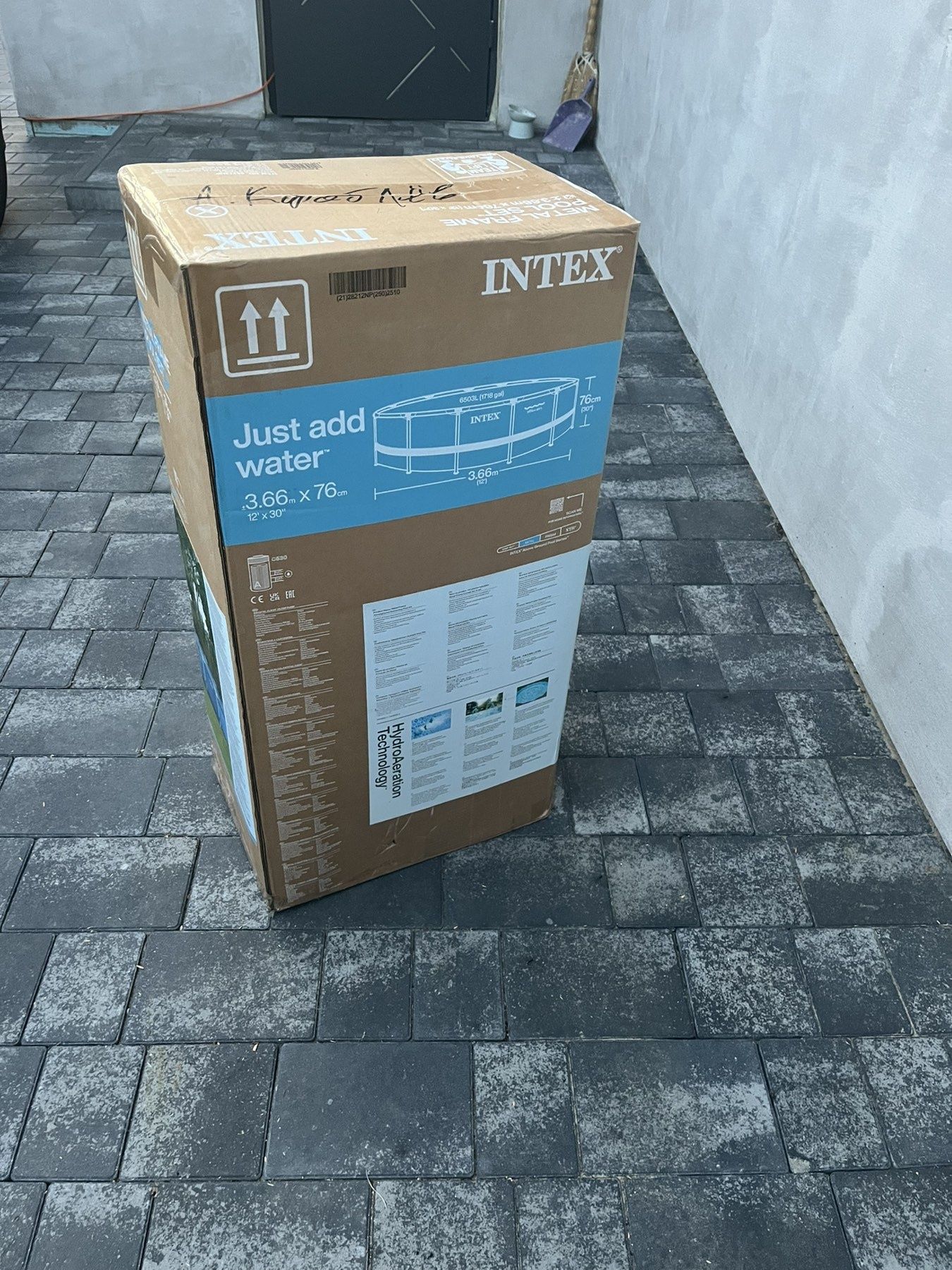 Продам басейн Intex