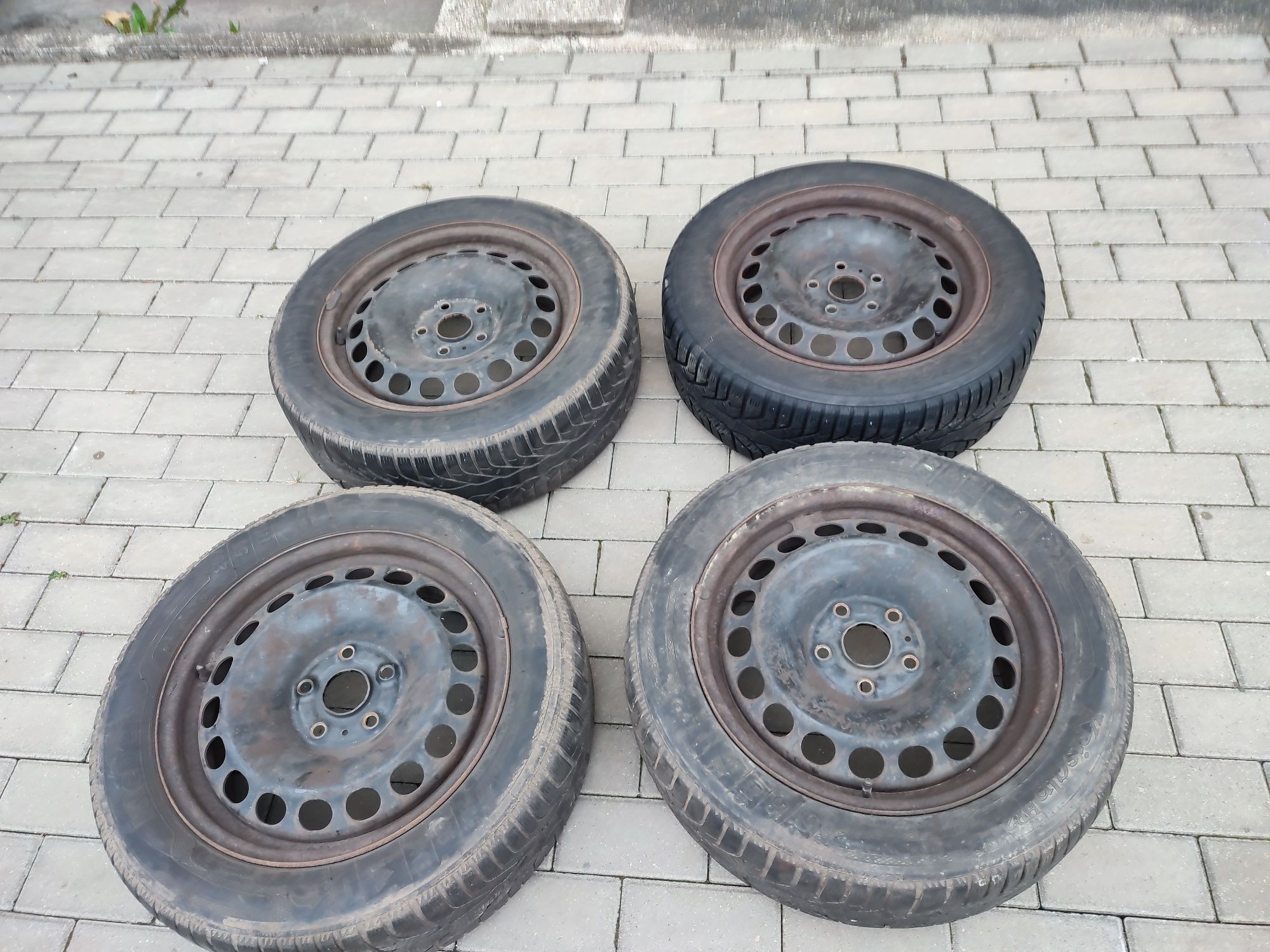 Felgi stalowe, opony  zimowe  gratis