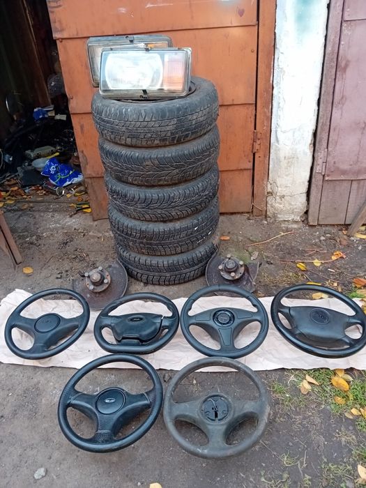 Продам  руль ваз класіка чищу гараж спродую всі запчастини