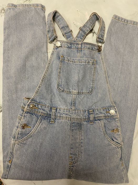 Джинсовий комбінезон 140 розміру