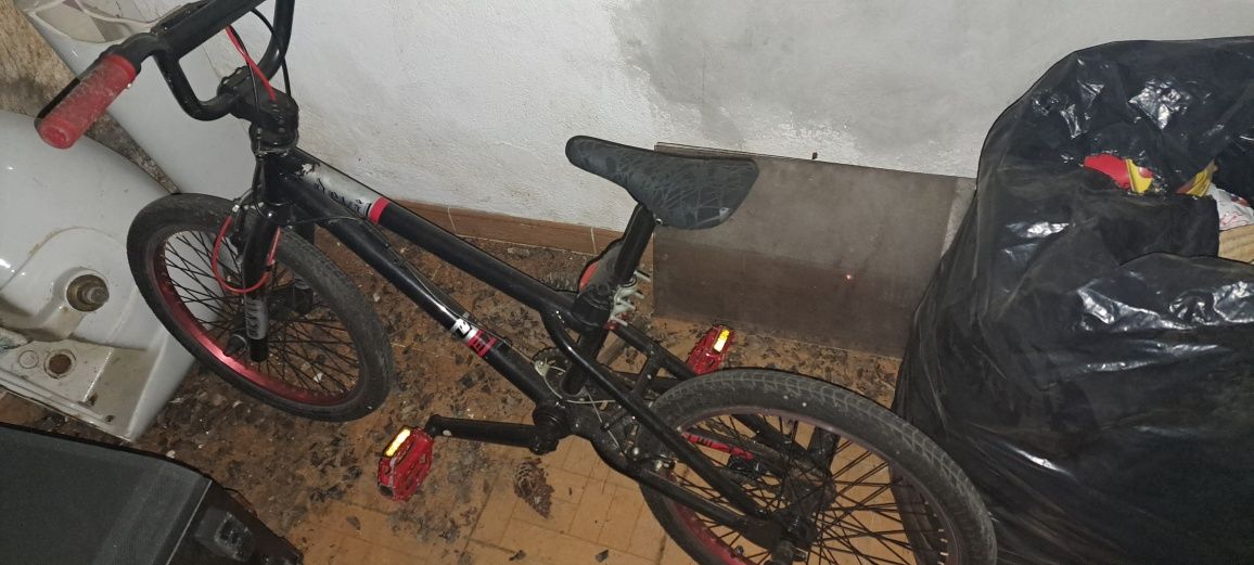 Bicicleta bmx devil
