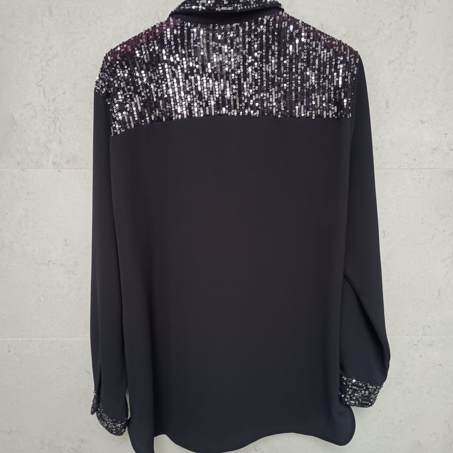 Camisa Nakuro XL nova