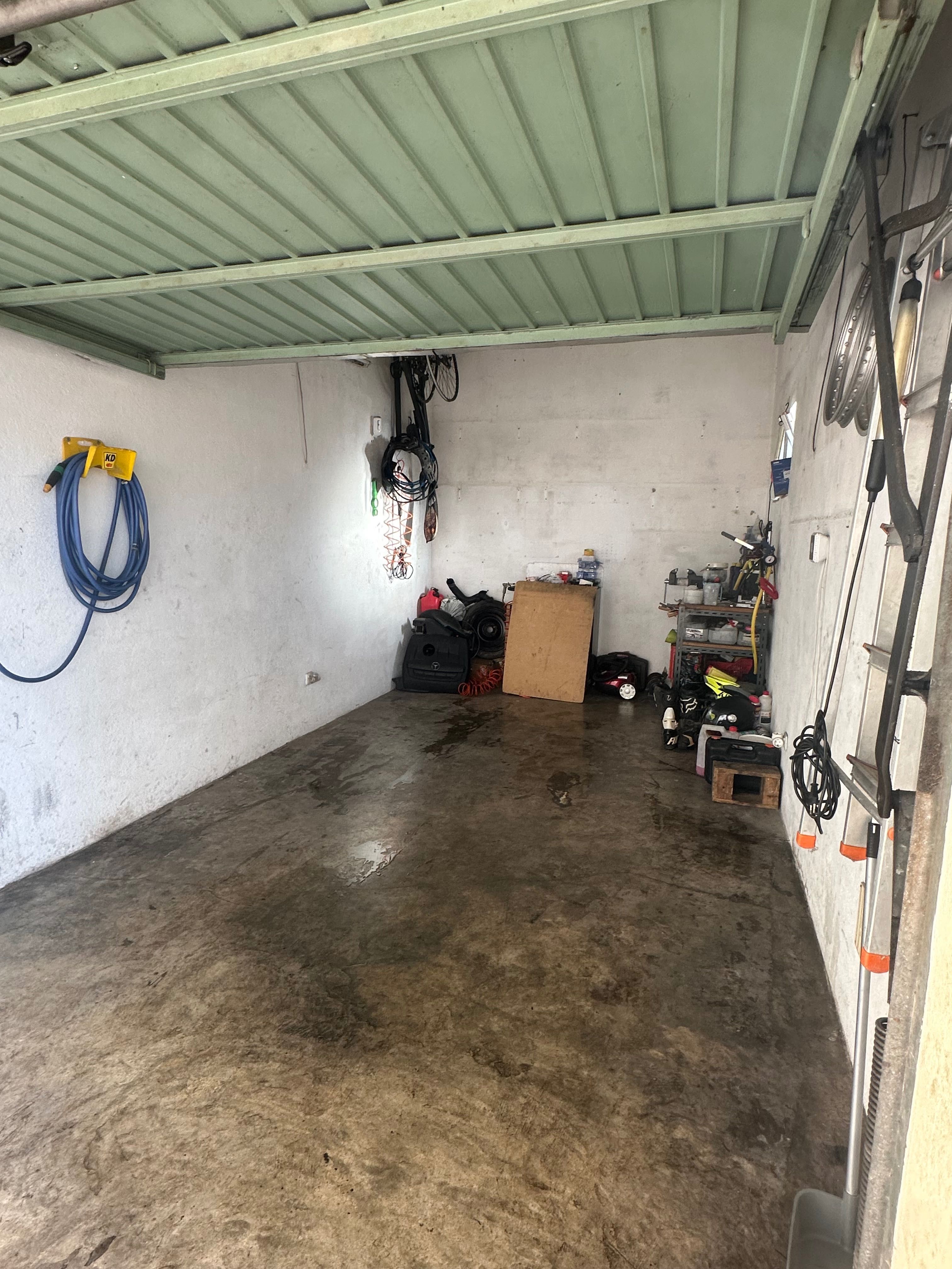 Garagem Boxe + Lugar Estacionamento em Condomínio Fechado