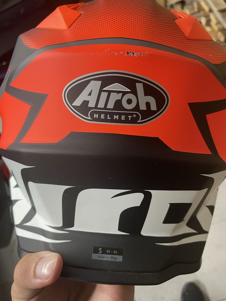 Capacete Enduro Airoh COMMANDER 2 (XL e S) NOVOS