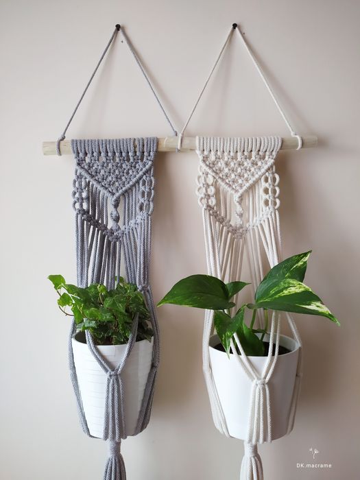 Kwietnik ścienny makrama