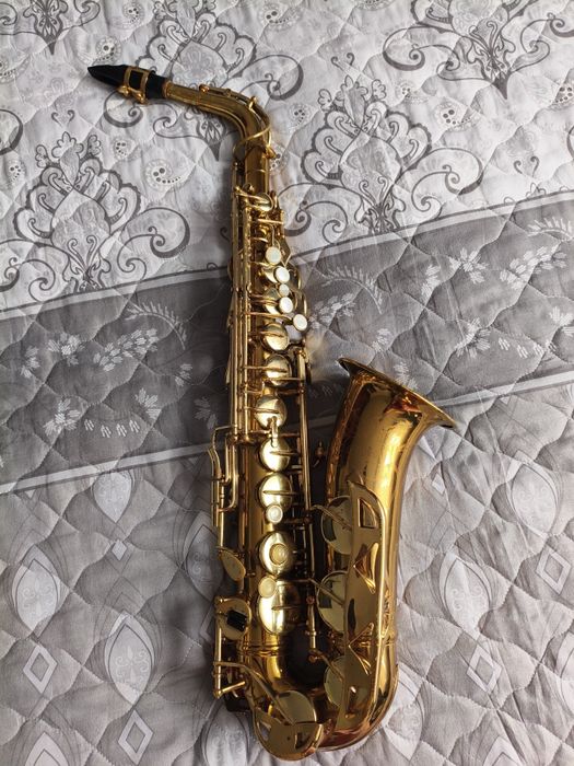 Продам саксофон  альт американець