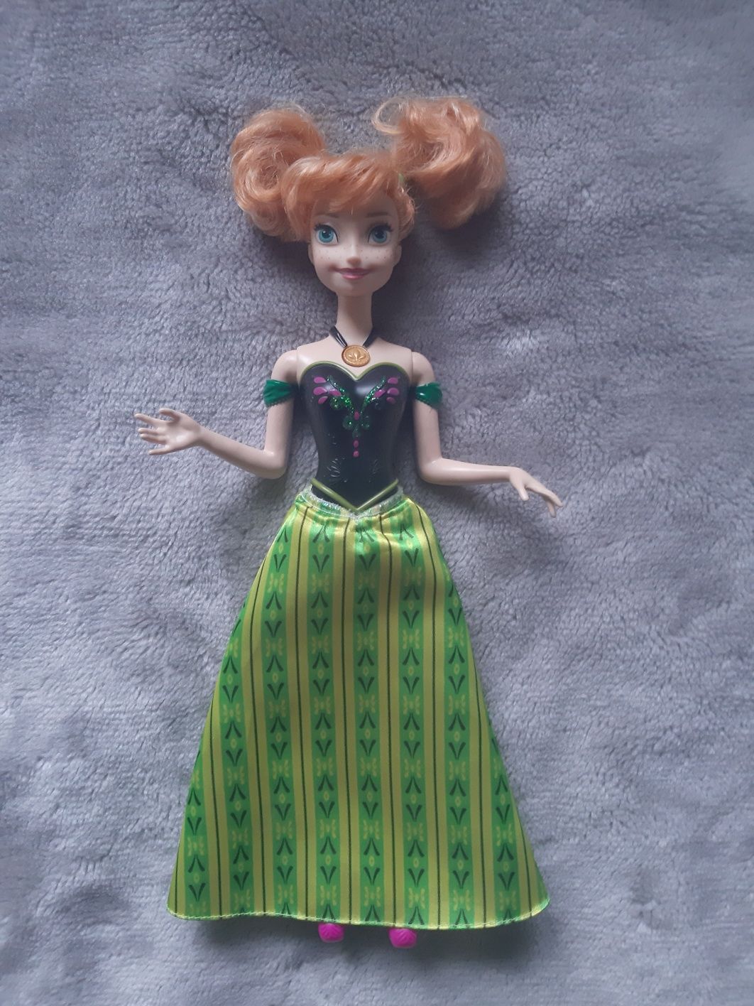 Lalka Barbie Mattel śpiewająca Anna, Kraina Lodu/ Frozen