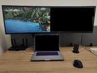 Uchwyt + Monitor – zestaw gotowy do pracy