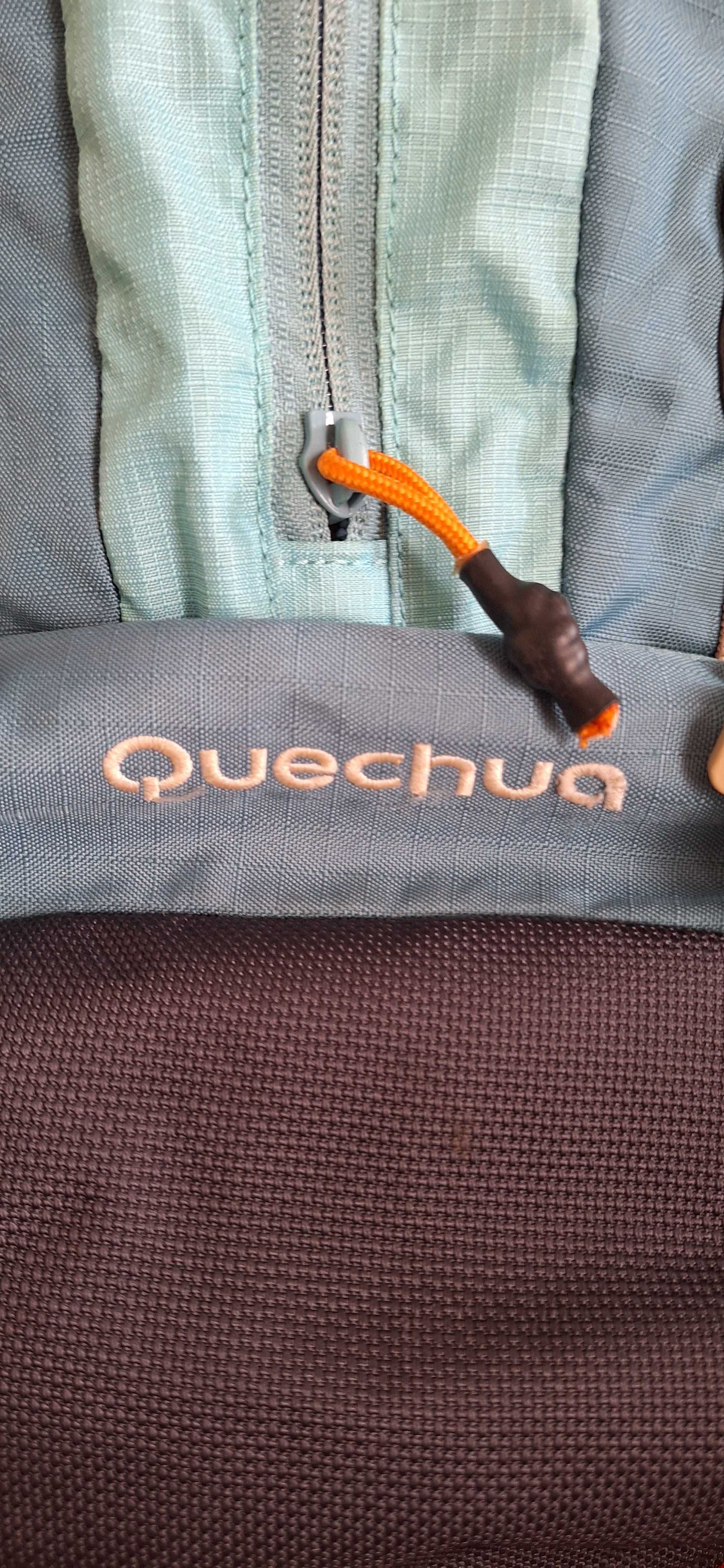 Mochila Quechua, forclaz 60 easyfit,  em bom estado