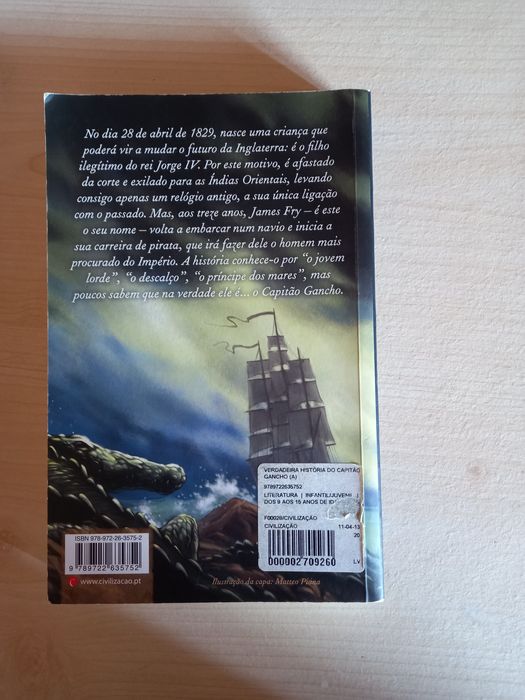 Livro "A verdadeira história do capitão gancho"