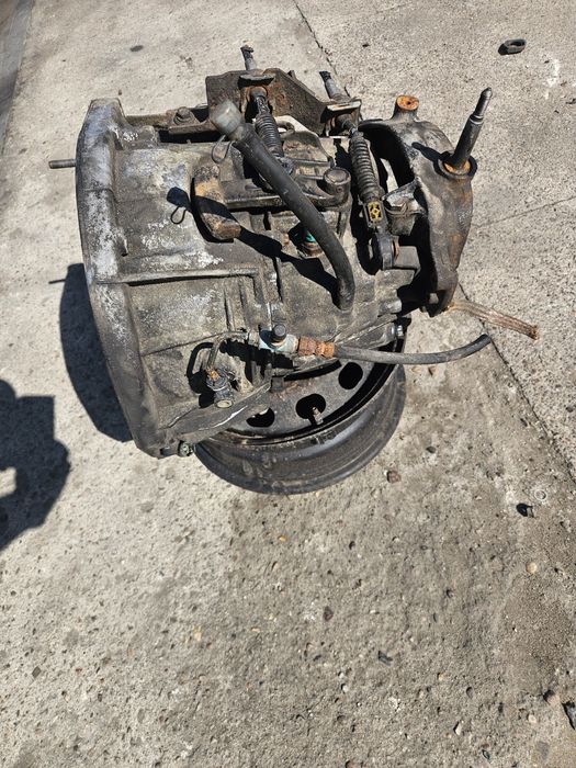 Skrzynia biegów PK6025 1.9 DCI Opel Vivaro Trafic