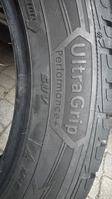 Good Year Ultra Grip Performance+ 235/55/19