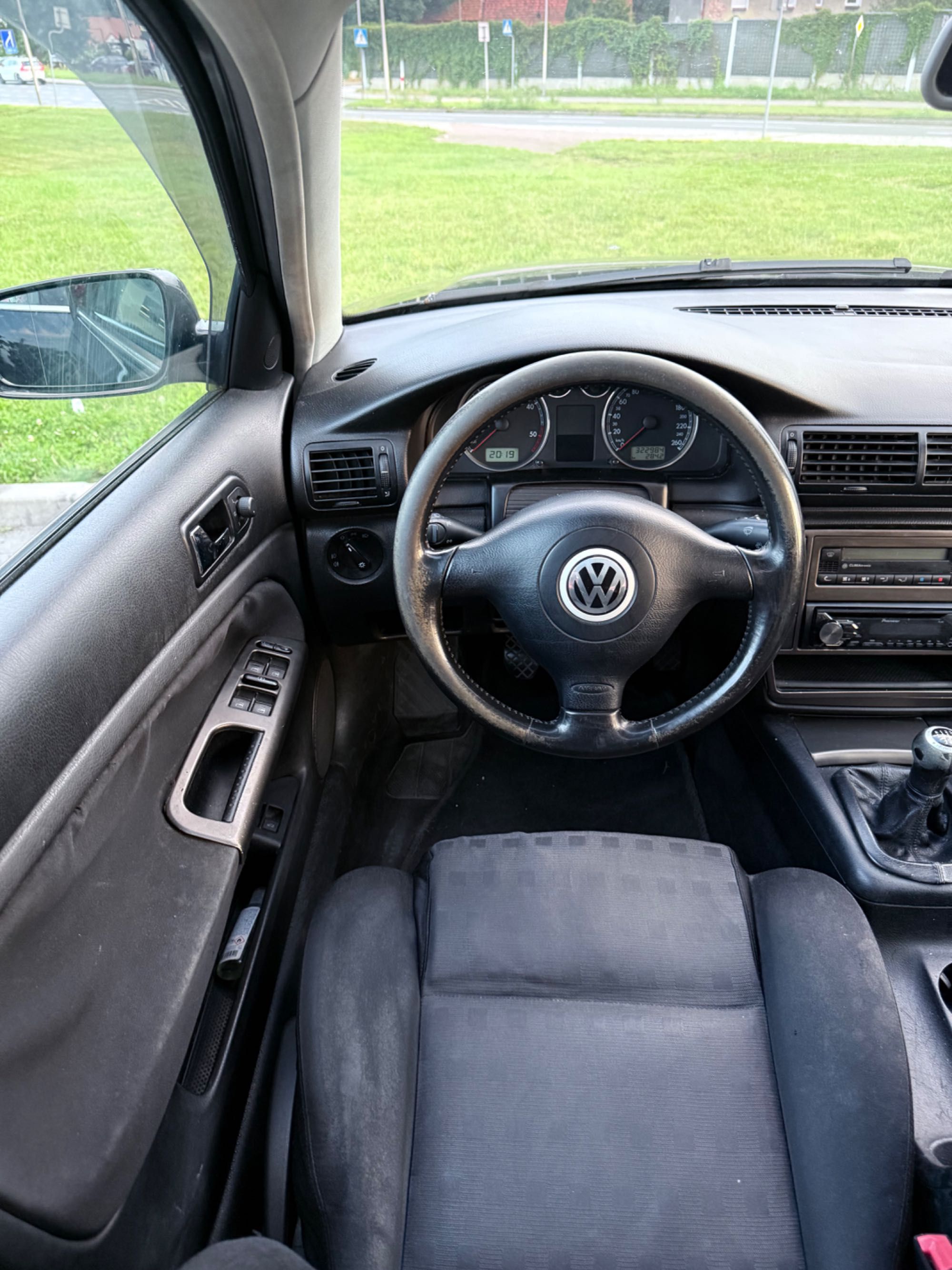 Volkswagen Passat B5 FL 2.5 TDI 4Motion – 2005 r.