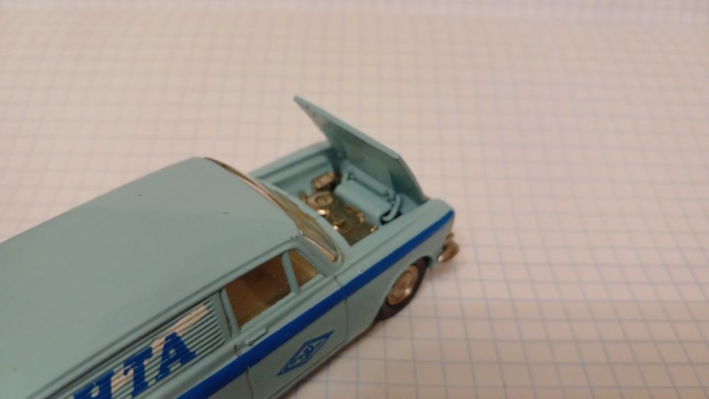 Продам Москвич 1:43