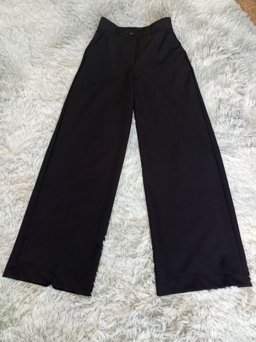 Брюки палаццо, Wide leg