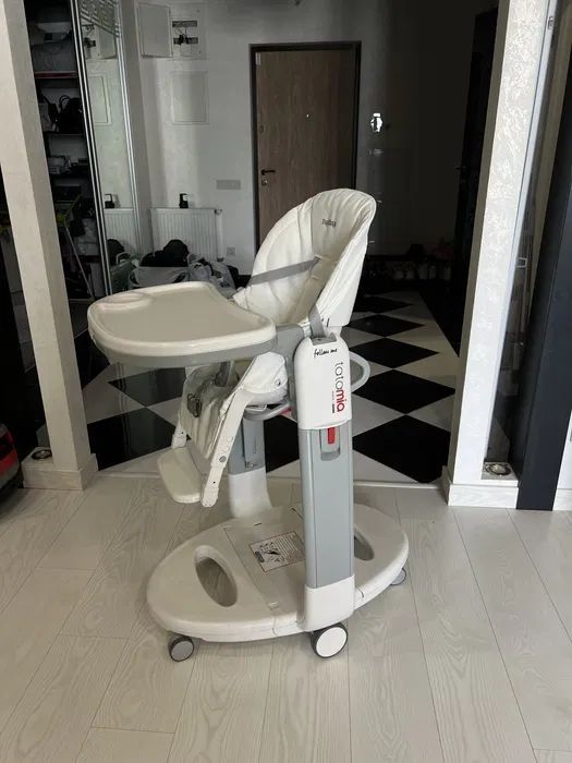 Продам детский стульчик для кормления Peg Perego Tatamia