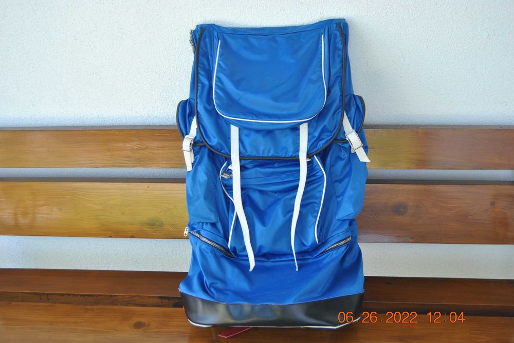 duży, solidny plecak ze stelażem, niebieski , produkt polski