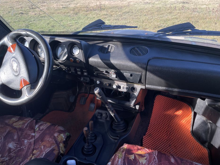 Автомобіль марки Ваз 2121 Нива