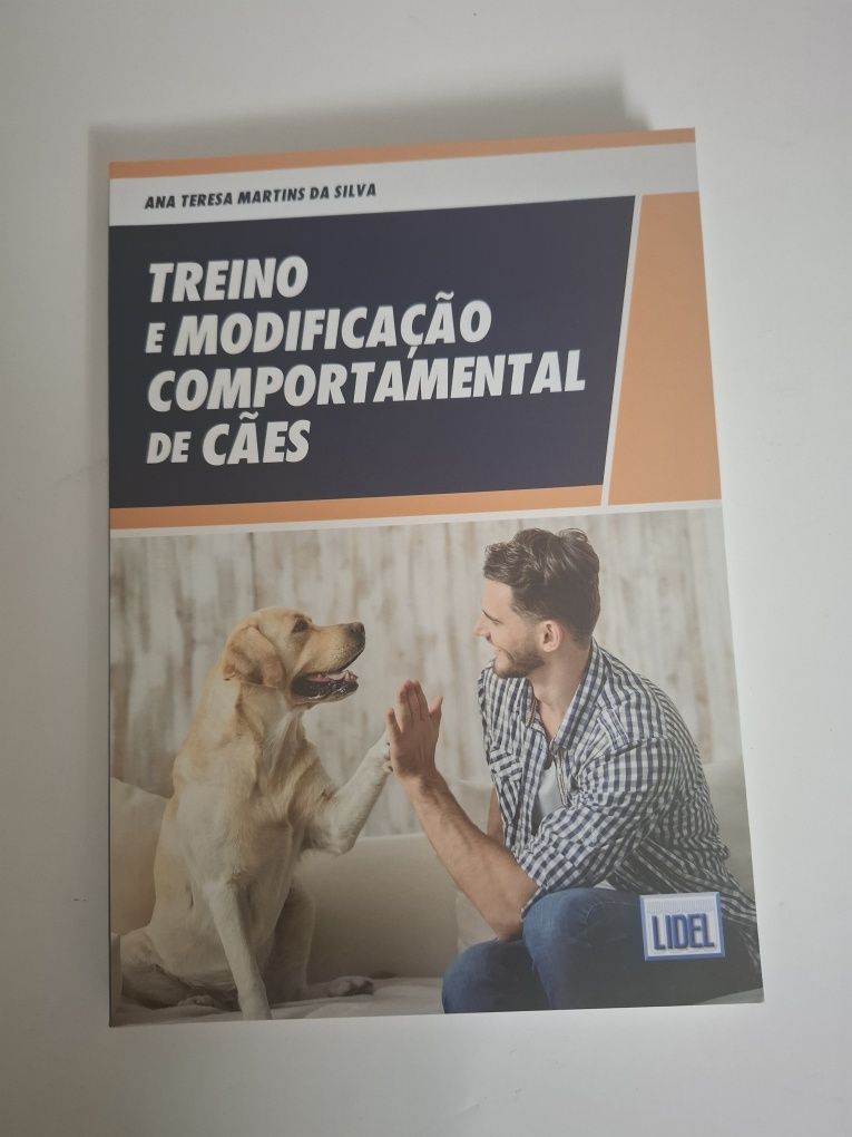 Treino e Modificação Comportamental de Cães