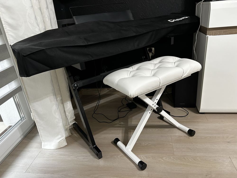 Pianino cyfrowe Casio S110 + statyw