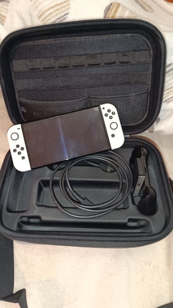 Nintendo Switch OLED Branca