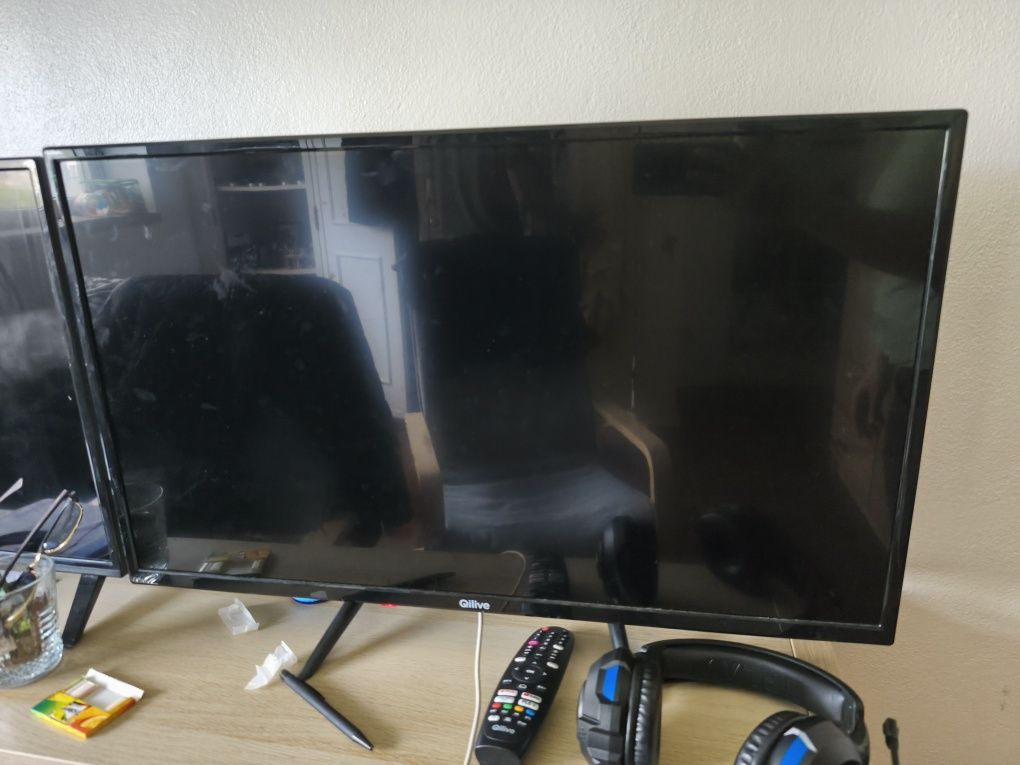 Vendo PlayStation 5 e Smart tv Qlive