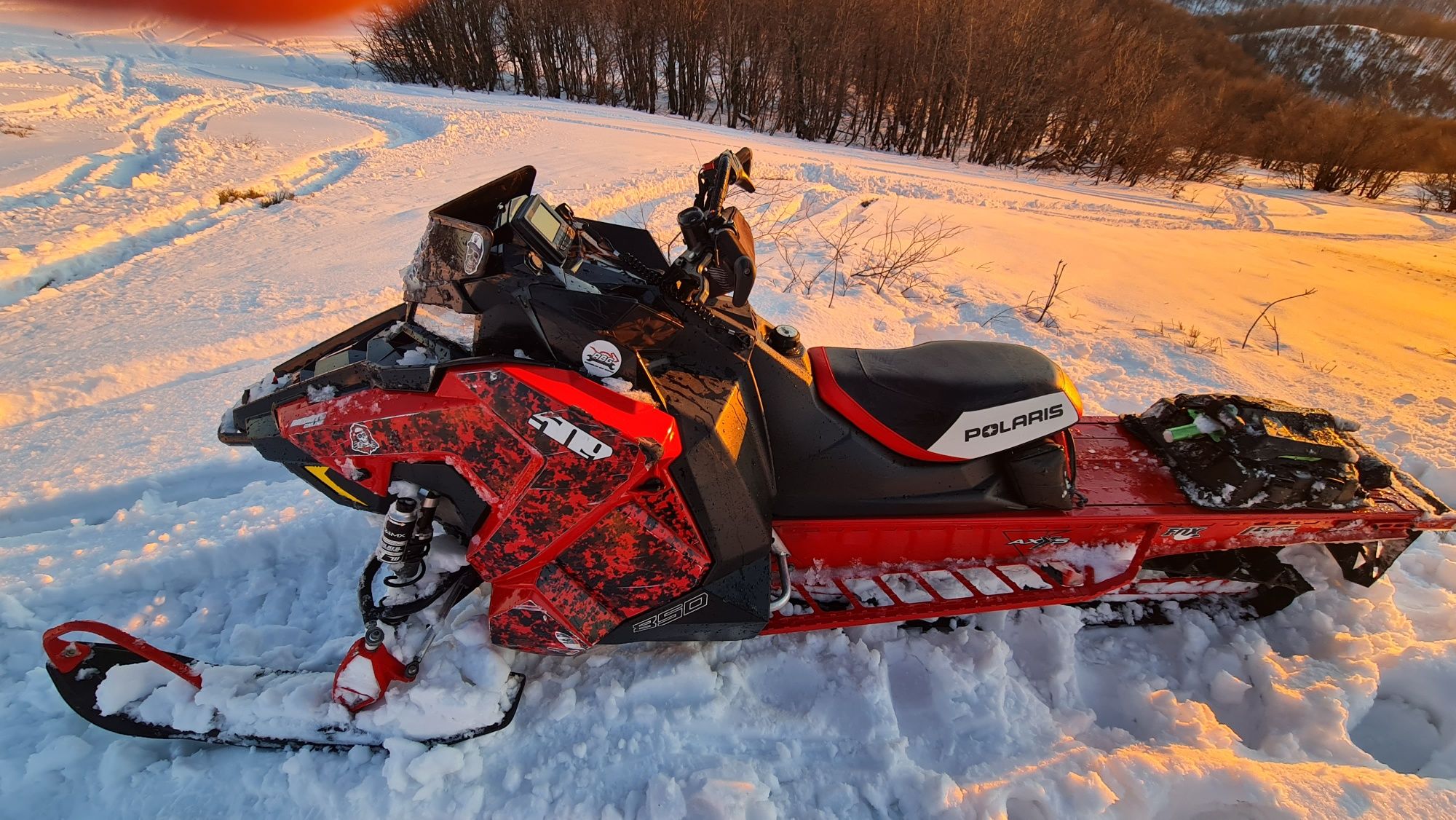 Skuter śnieżny POLARIS RMK 850, LCD, Stage II