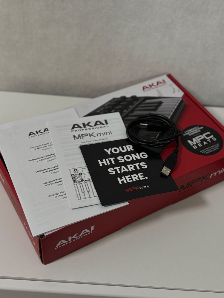 MIDI-клавіатура Akai MPK Mini 3 (Black)