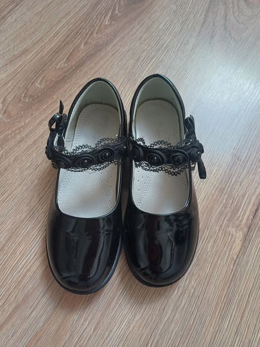 Balerinki, lakierki, półbuty na rzep r.32 dziewczynka