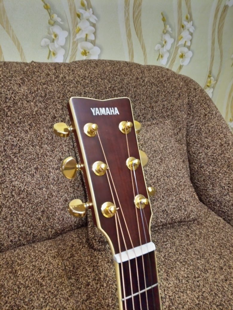 Електроакустична Yamaha LL6 ARE