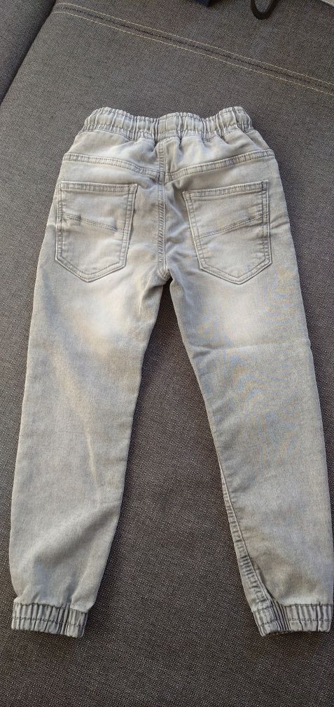 Spodnie Reserved 122 jogger jeans