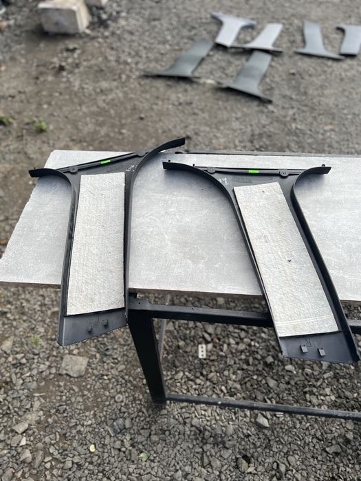 БМВ Е46 Чорний пластик салону під центральні Стойки Потолка В Ідеалі