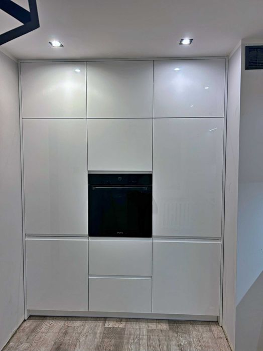 Meble kuchenne , Szafy , Meble pokojowe na wymiar