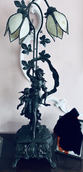 Lampa figuralna antyczna 2 sztuki wysoka stołowa