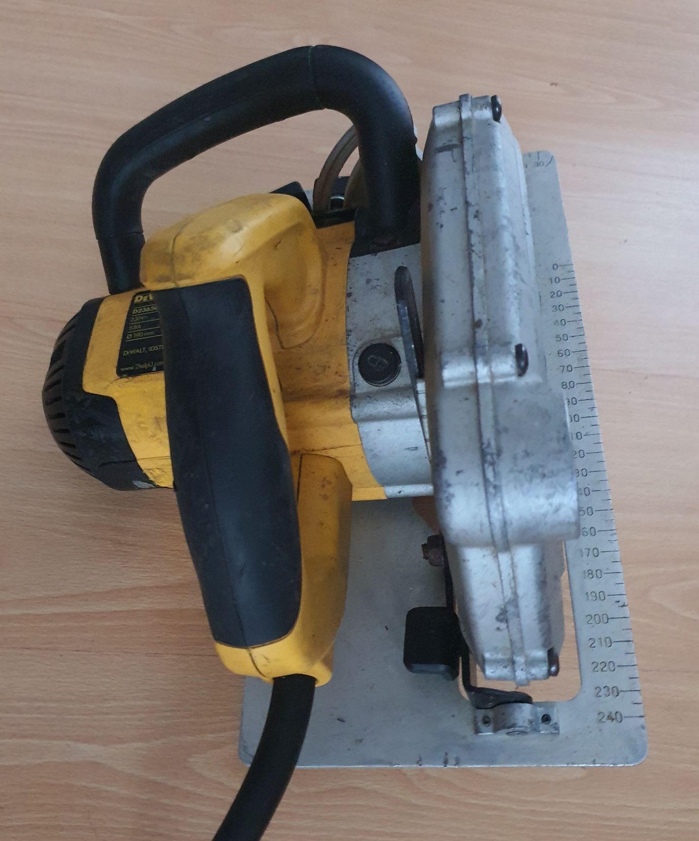 DEWALT D23650K D23650 Pilarka Piła Tarczowa 230V 1350W 190mm Walizka