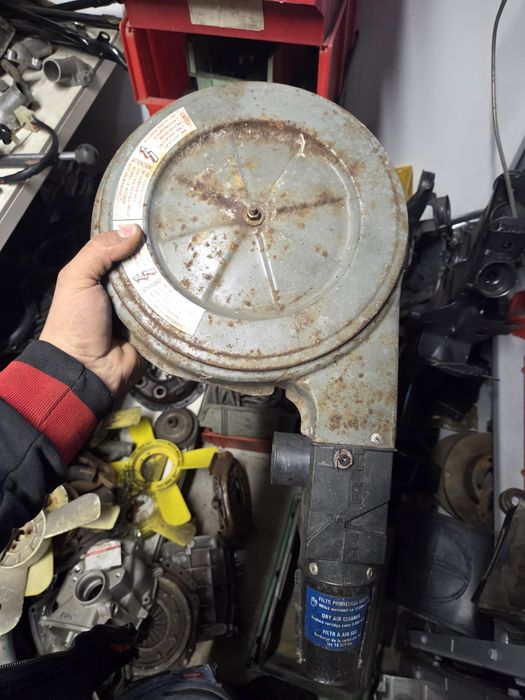 Obudowa filtra powietrza polonez fiat 125p