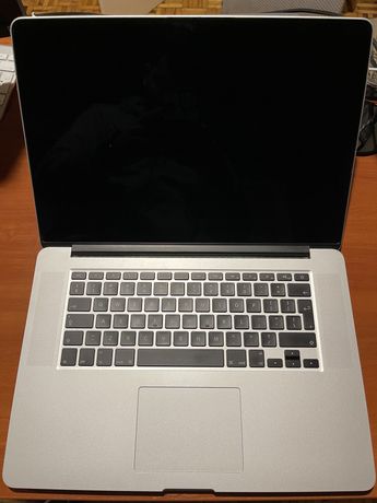 MacBook Pro 15 Retina [Mid 2015] i7 2.2 GHz 16 GB RAM 256 GB SSD