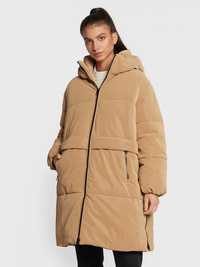 Зимова куртка Calvin Klein, нова