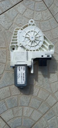 AUDI /A4 B8/Seat/Skoda/Etc - Motor Vidros Frente Esquerdo 8K0.959.801