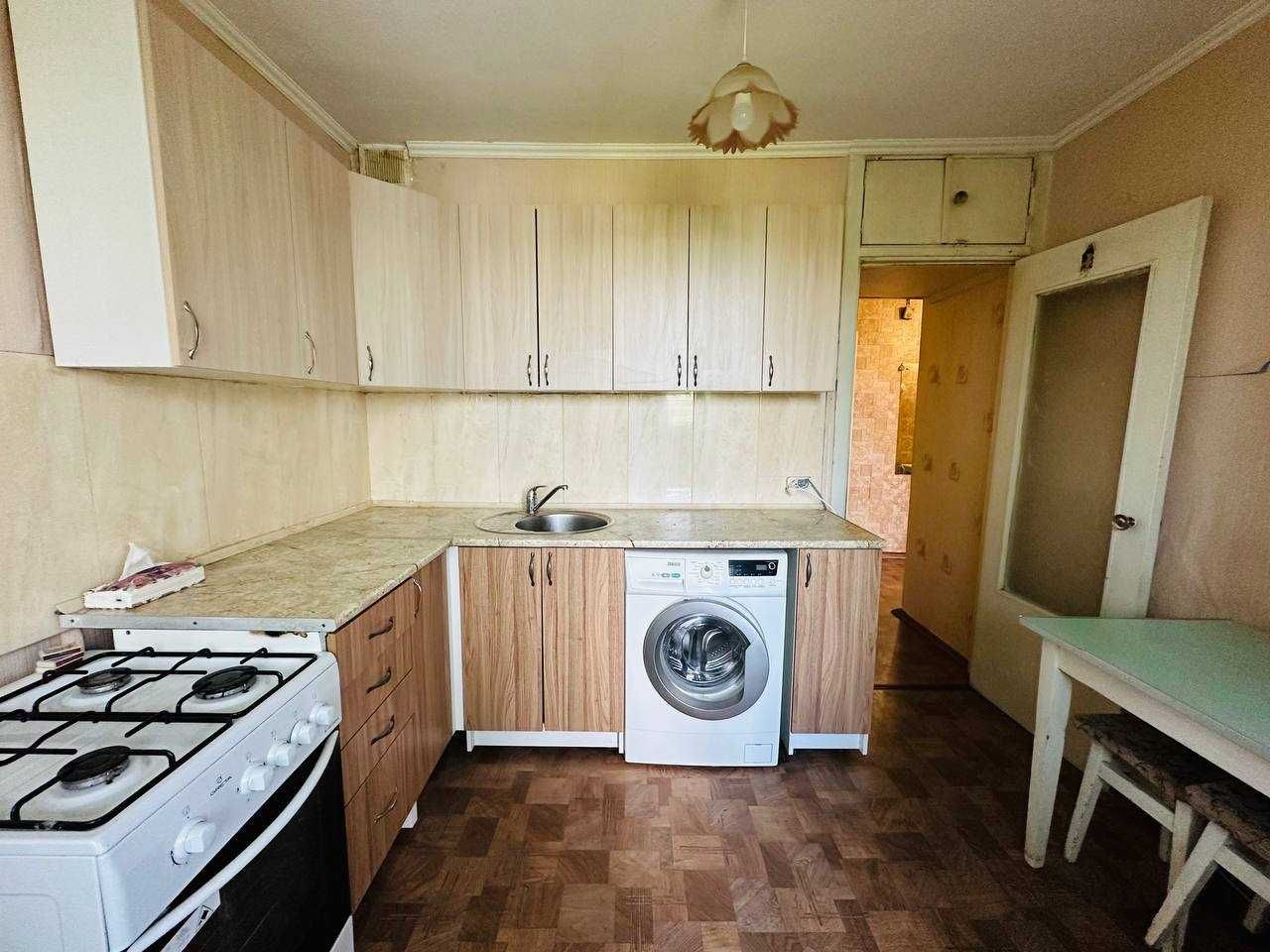 Продаж 1 кімнатної квартири Оболонський район, вулиця Полярна б.3