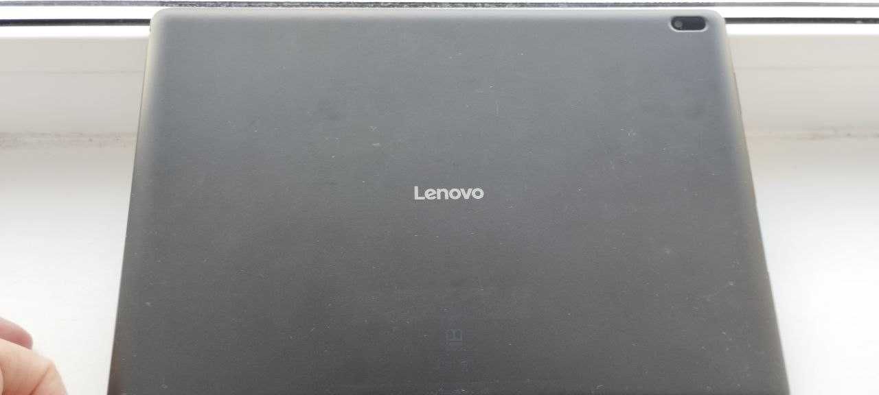 Планшет 10 дюймів Lenovo TB-X104F