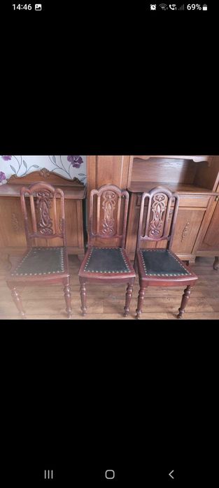 Krzesła antyki i drewno
