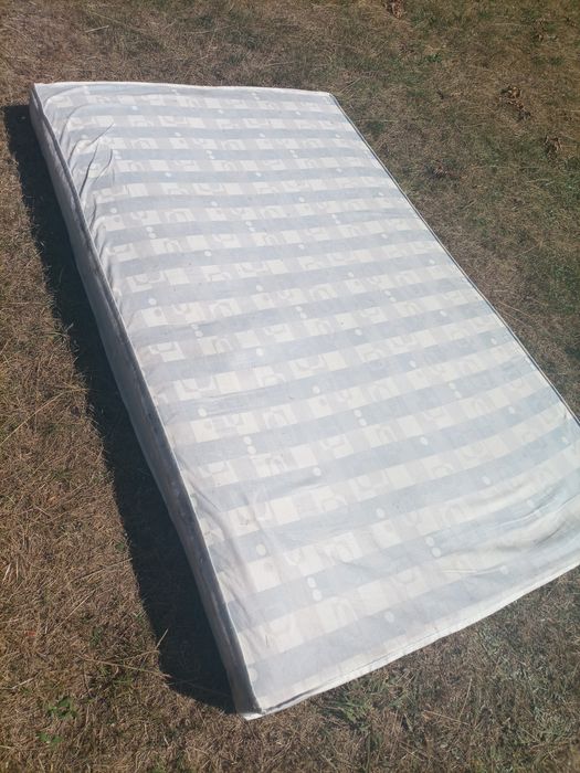 Materac sprężynowy 116x200