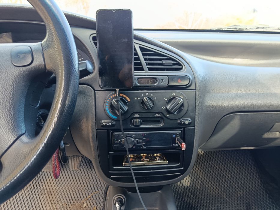 Део Ланос 1.6 16кл