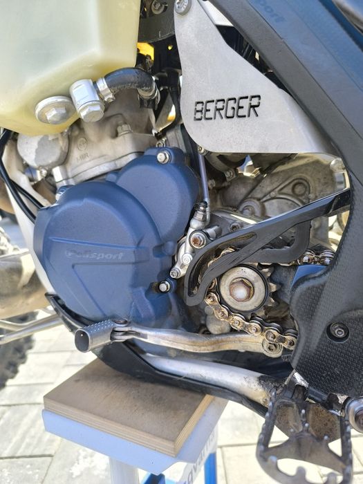 Husqvarna te300i model 2019, doposażony