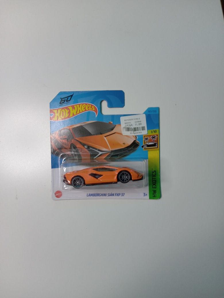 Hot wheels premium