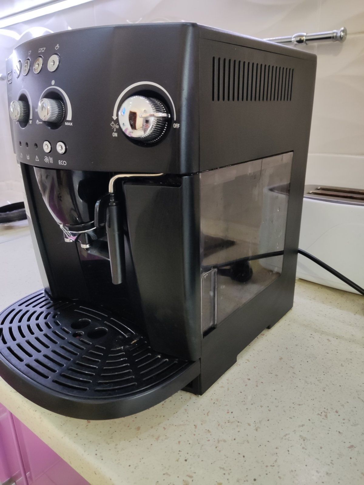 Кавомашина delonghi esam 4200 magnifica